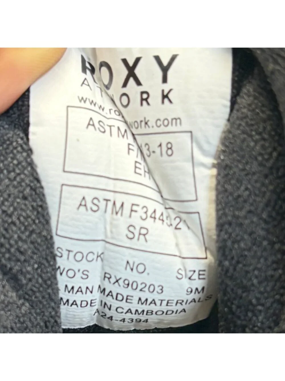 Roxy please review